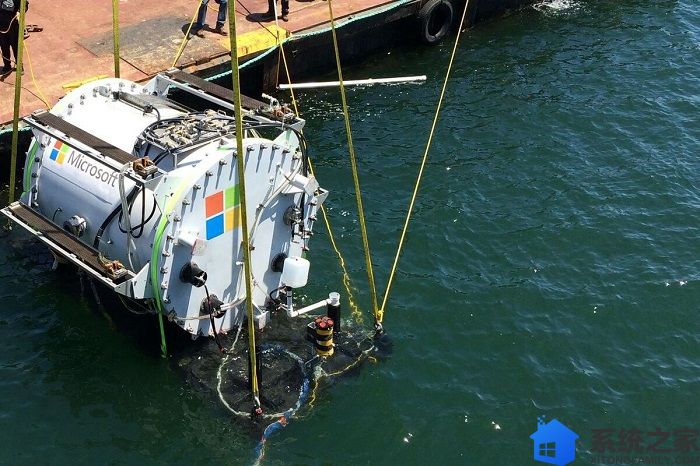 微软未来将把防水型服务器吊舱布置到海底去运营